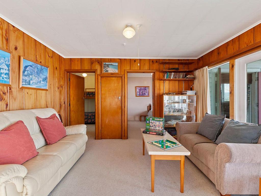 Lake Edge Cottage - Waitahanui Holiday Home Exterior photo