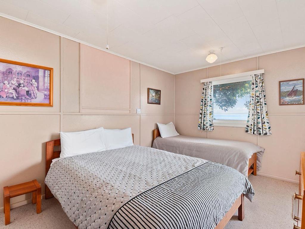 Lake Edge Cottage - Waitahanui Holiday Home Exterior photo